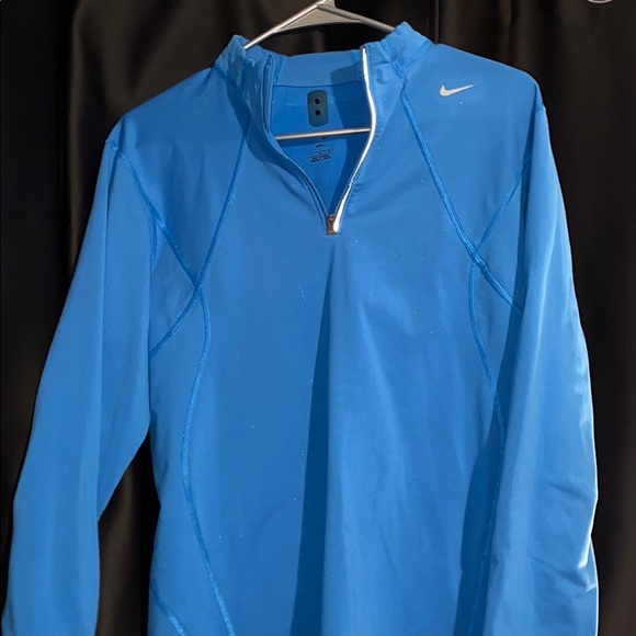 Sweatshirt - Picture 1 of 2